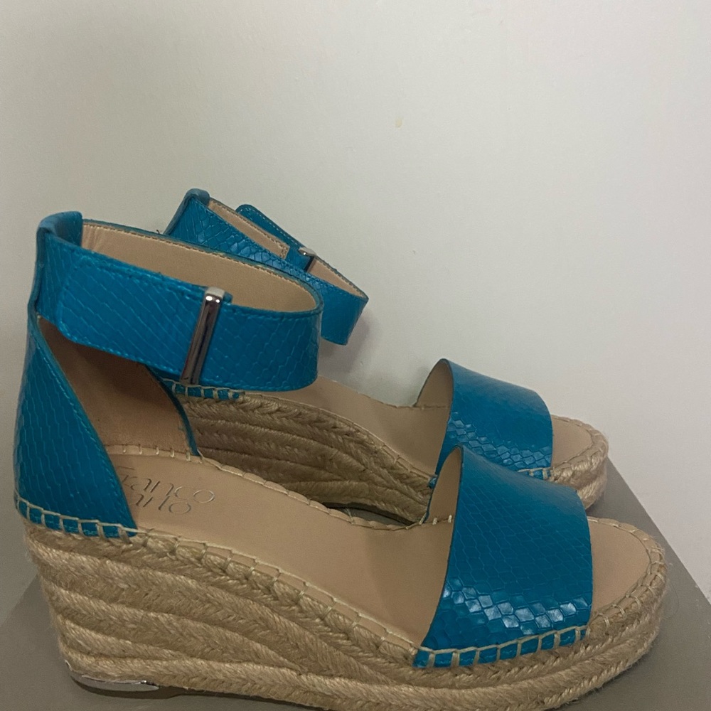 Franco Sarto Women wedge sandal new